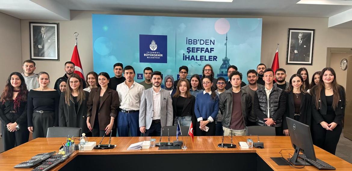 Yerel Hizmet Yöntemleri dersimiz kapsamında, bu hafta dersimizi İstanbul Büyükşehir Belediyesi'nde gerçekleştirdik.