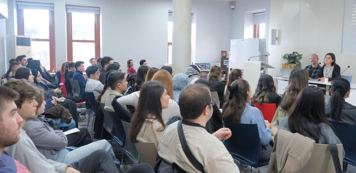 Öğrencilerimizle birlikte, Marmara Belediyeler Birliği’ne planlı bir ziyaret gerçekleştirilmiştir.